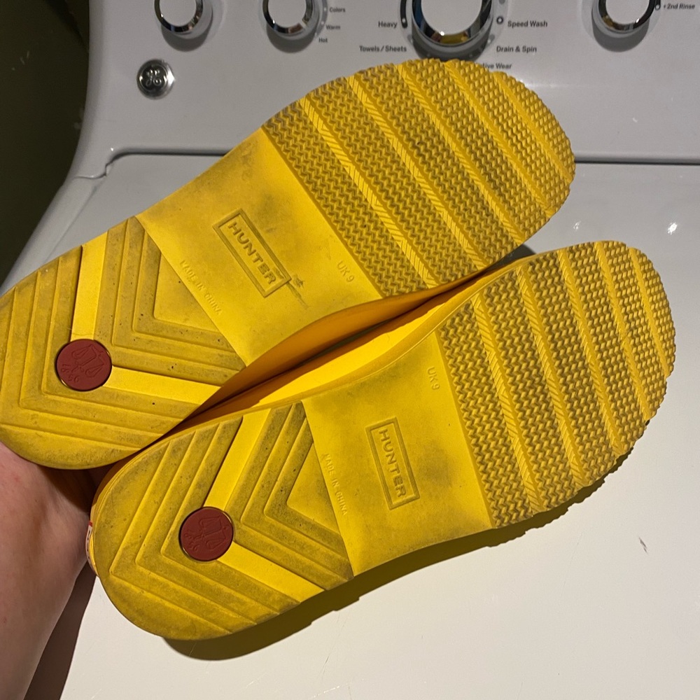 Hunter Yellow Waterproof Clogs Mules - Picture 5 of 5